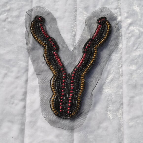 Vintage Trims 60Pcs for $20 Vintage Trims embroidered and beaded Applique tops - Picture 2 of 5